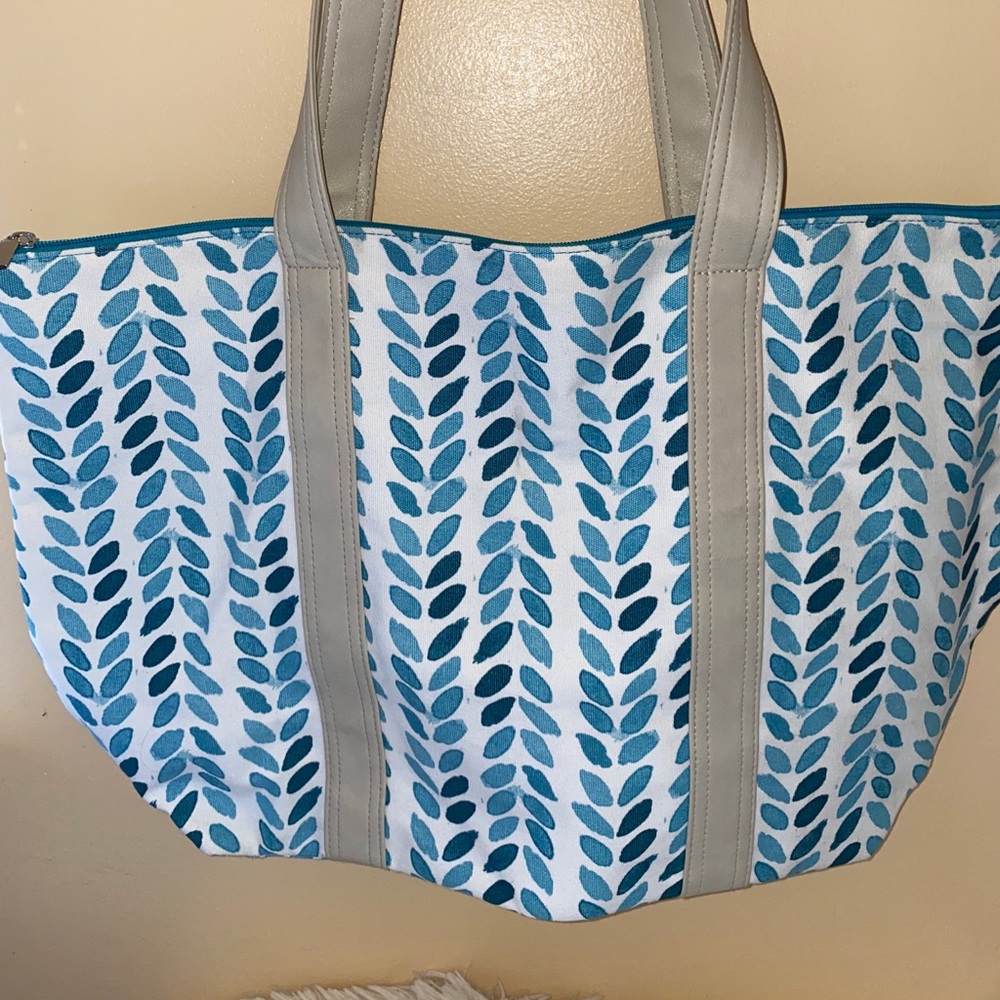 Blue & White printed tote